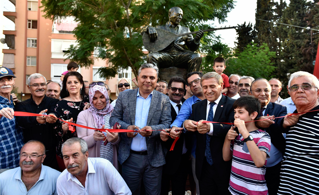 Neşet Ertaş heykeli açıldı