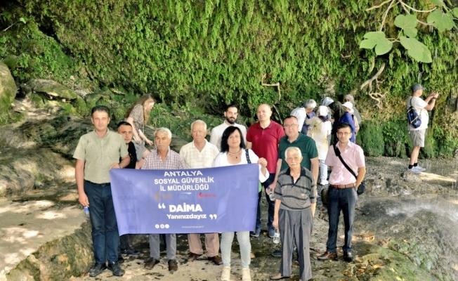 Antalya Sosyal Güvenlik İl Müdürlüğü emekliler ile doğa yürüyüşünde buluştu