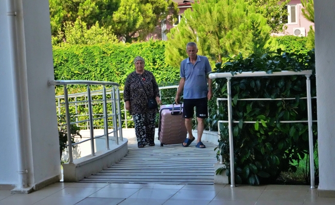 Emeklilerin Antalya'daki KYK yurtlarında ücretsiz tatil keyfi başladı
