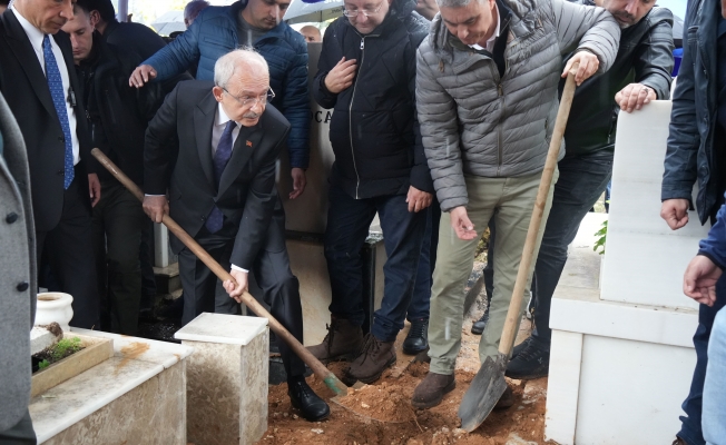  Kılıçdaroğlu'nun dünürü Antalya'da toprağa verildi