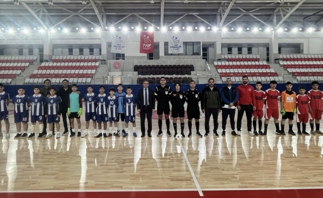 Aksu’da Okul Sporları Futsal Müsabakaları Başladı