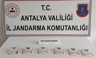 Jandarmanın yakaladığı şahsın üzerinden metamfetamin çıktı