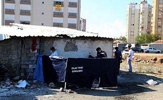  Antalya'da boş arazide erkek cesedi bulundu