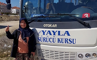 59 yaşında, arkadaşlarına inat otobüs ehliyeti aldı