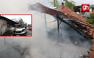 Çocukların ateşle oyununda gecekondu ve kamyonet küle döndü