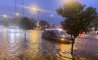 Antalya temmuz ayında sağanak yağışa hazırlıksız yakalandı