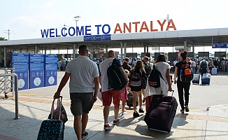 Antalya'yı 2024'ün ilk 8 ayında yaklaşık 12 milyon kişi ziyaret etti