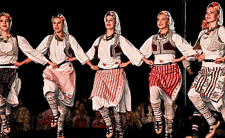  8. Uluslararası Halk Dansları Festivali başladı