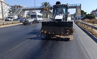 Yola dökülen mazot, kazalara neden oldu