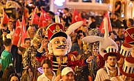 Kaleiçi Old Town Festivali geleneksel korteji Antalya sokaklarını renklendirdi