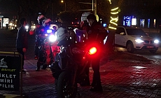 Antalya’da motosikletli polis timi ile otomobil çarpıştı: 1 polis yaralandı